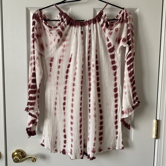 Bohemian Style Cold Shoulder Blouse with Bell Sleeves Women’s Size Large - Picture 2 of 7